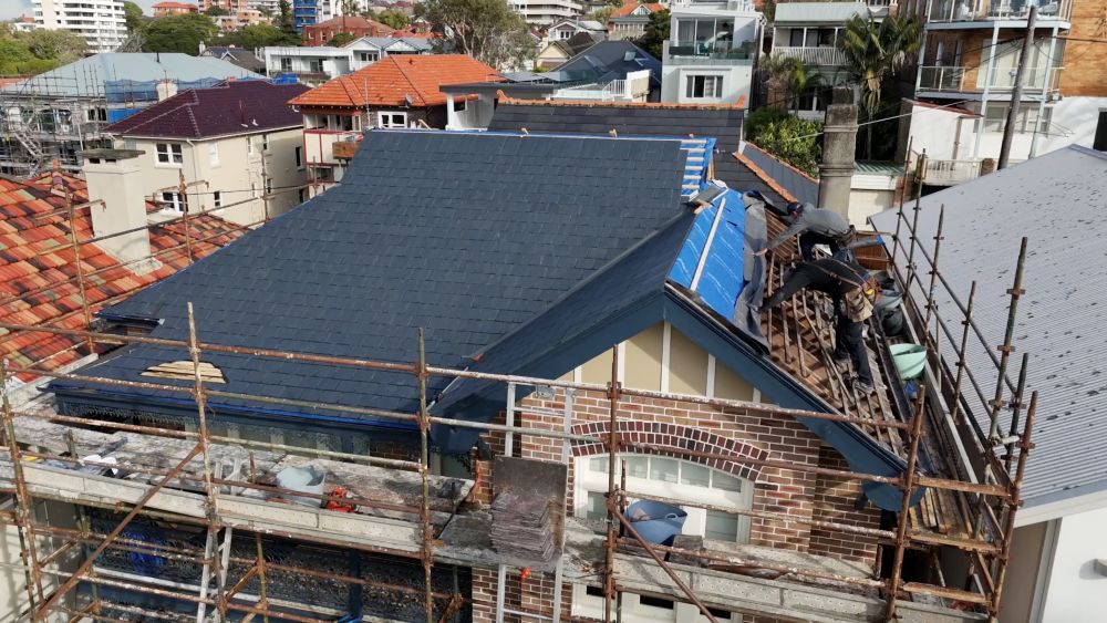 Canadian Glendyne Slate for Robust Roof Replacement